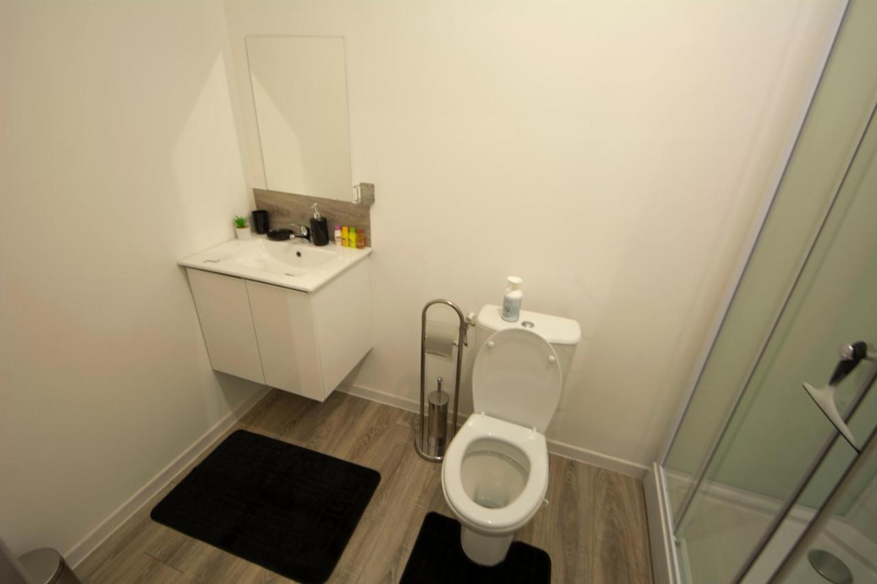 Mahora - Charmant Studio Home Staging Au Centre-Ville 생캉탱 외부 사진